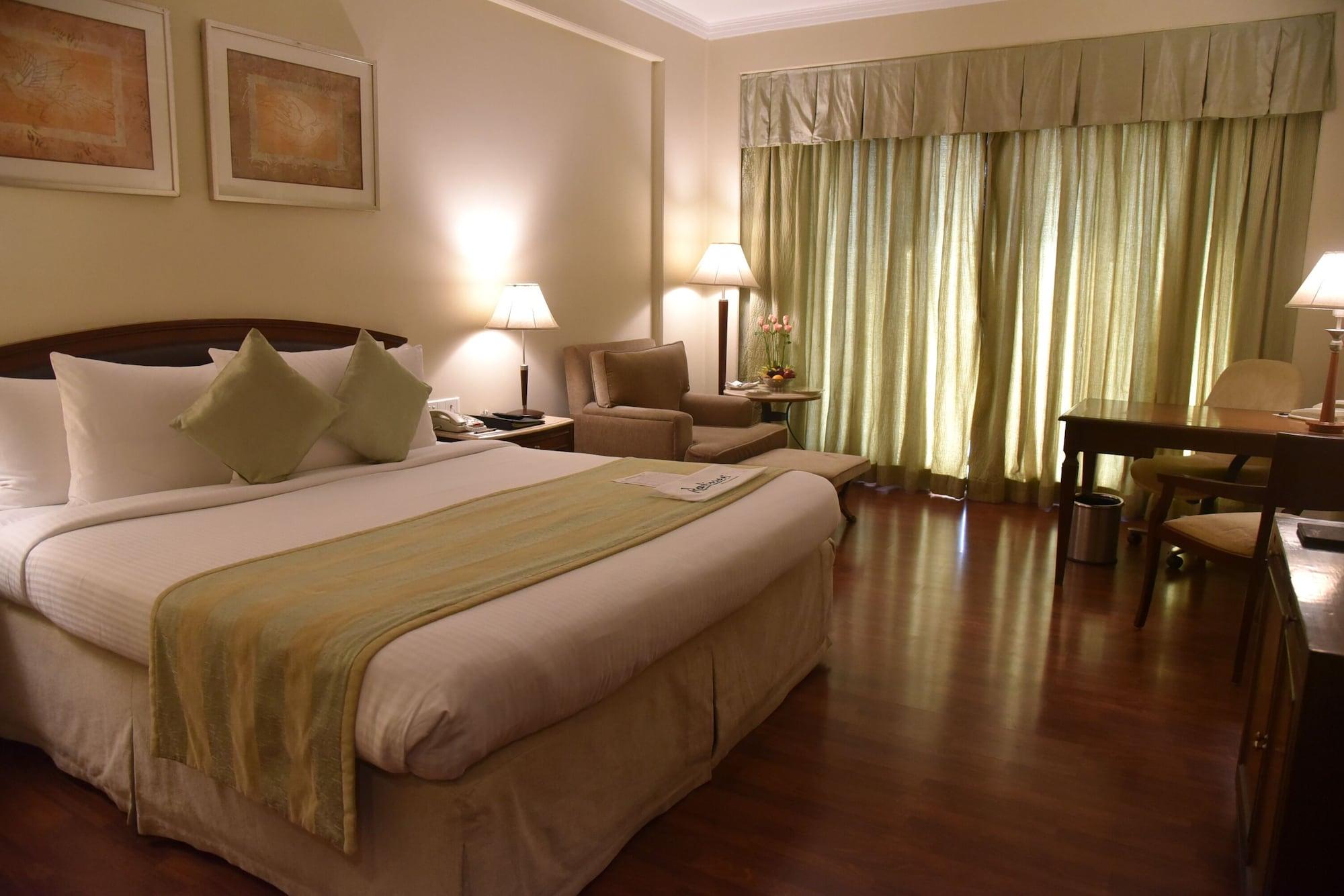 Radisson Hotel Varanasi Esterno foto