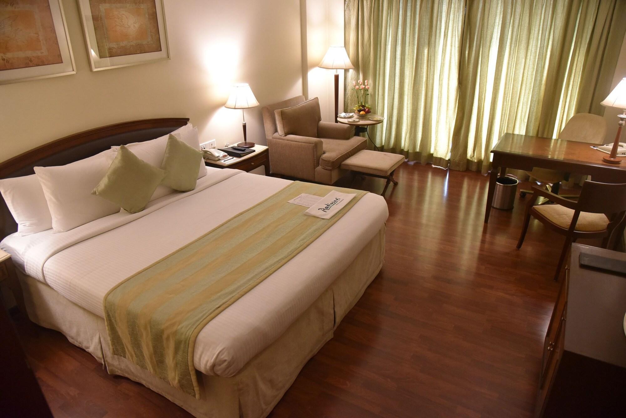 Radisson Hotel Varanasi Esterno foto