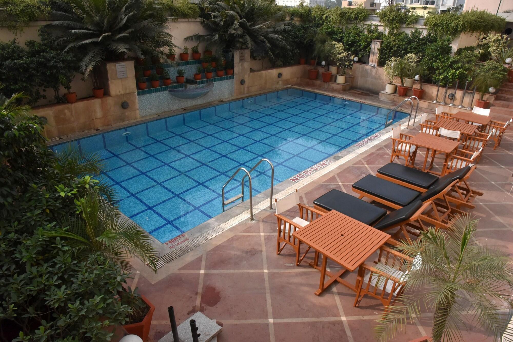 Radisson Hotel Varanasi Esterno foto