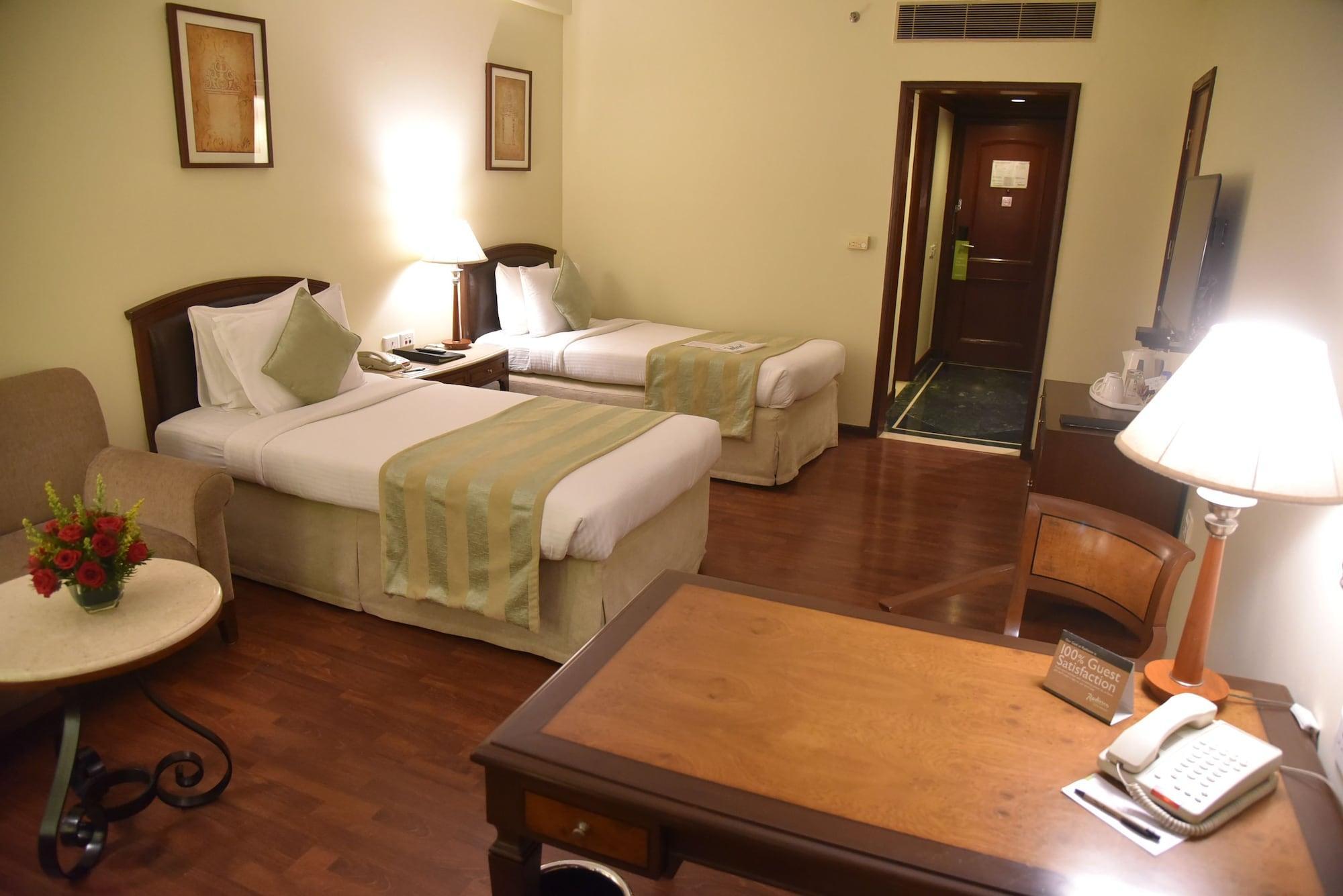 Radisson Hotel Varanasi Esterno foto