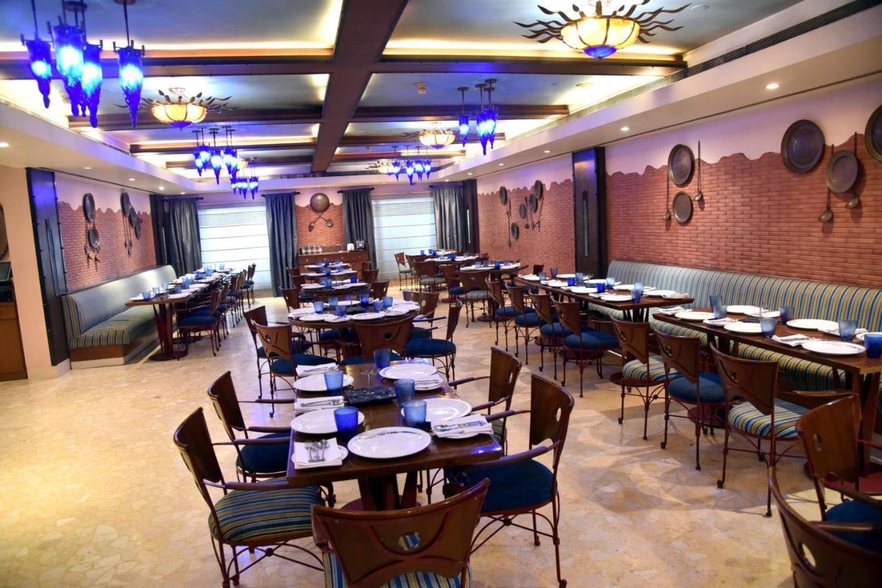 Radisson Hotel Varanasi Esterno foto