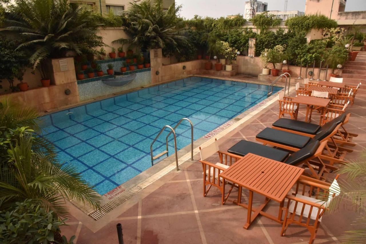 Radisson Hotel Varanasi Esterno foto