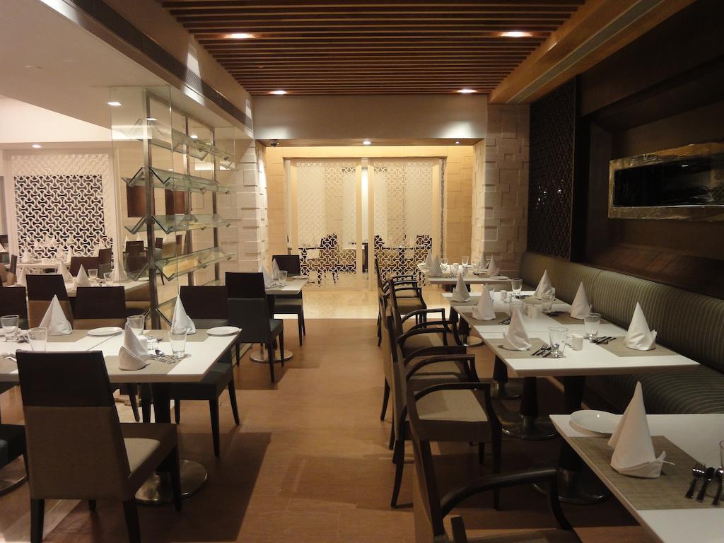 Radisson Hotel Varanasi Esterno foto