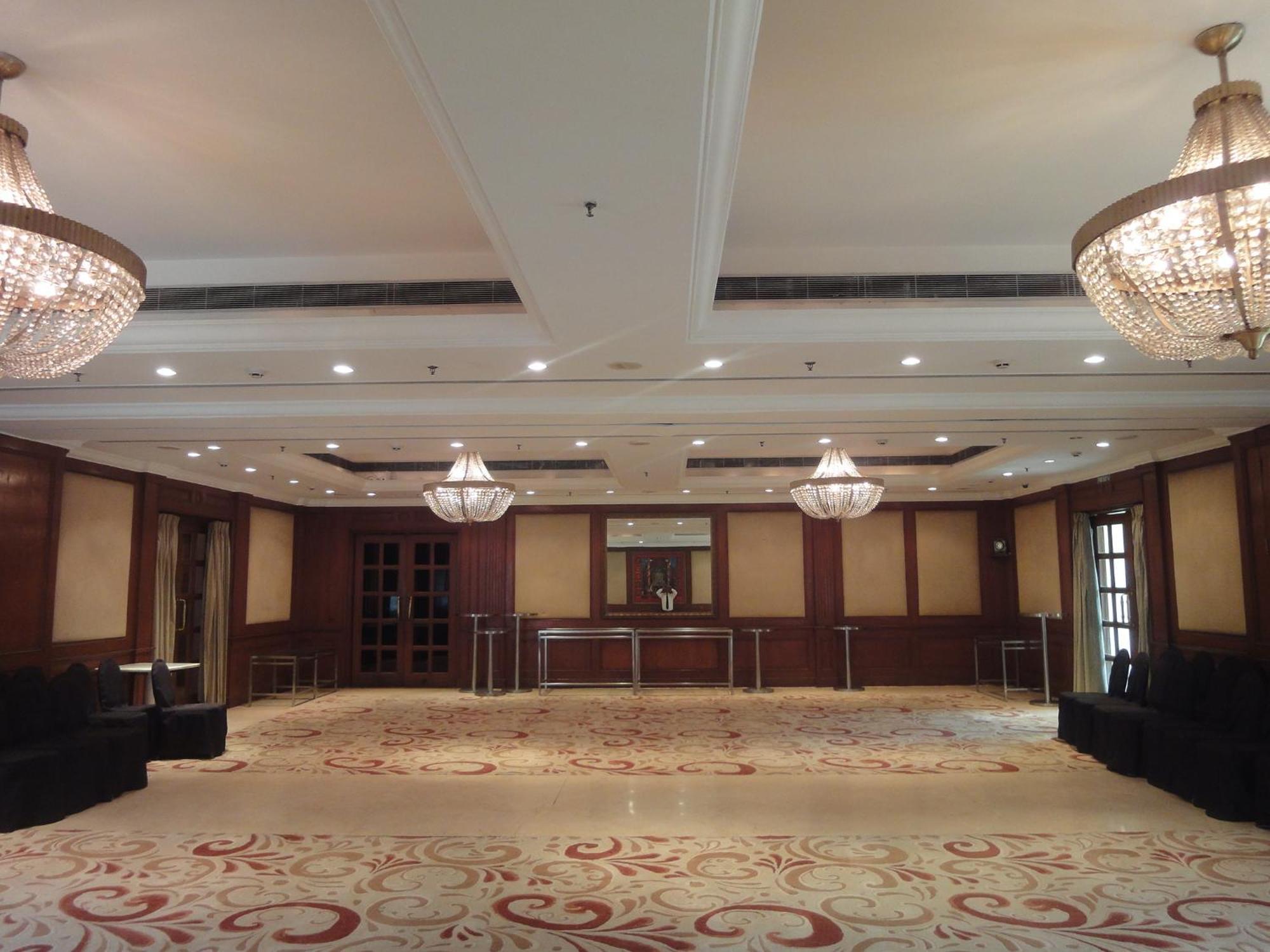 Radisson Hotel Varanasi Esterno foto